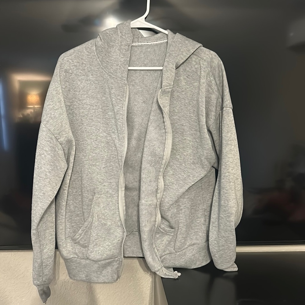 MEDIUM Gray zip up jacket